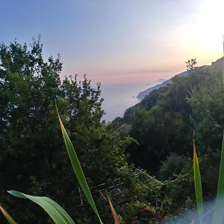Giardino Sul Mare Apartment *