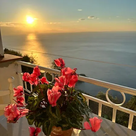 Giardino Sul Mare * アマルフィ
