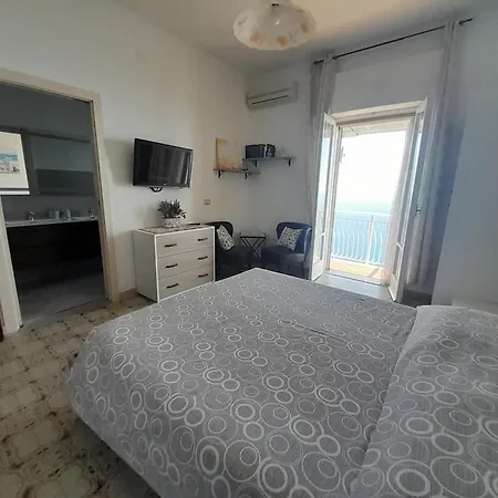 Apartment Giardino Sul Mare